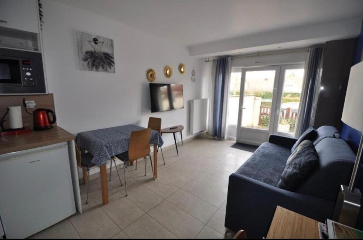 Appartement Cambita Монтеврен Экстерьер фото